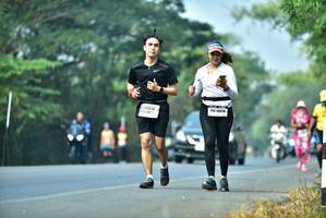 BIB: 4800
                            <button type="button" onclick="openModal(10130110)" class="btn btn-primary btn-sm float-right btn-popup" data-toggle="modal" data-target=".modal-high-quality">
                        <i class="fas fa-shopping-cart"></i> Add to Cart
                    </button>
                                            <button type="button" onclick="isThisMe(10130110, true)" class="btn btn-success btn-sm float-right btn-popup btn-isme hidden" data-toggle="tooltip" data-placement="bottom" title="นี่คือรูปของคุณใช่ไหม คลิกที่นี่เพื่อเอาเข้าอัลบั้ม">
                        <i class="fas fa-plus"></i> Add to album
                    </button>
                    <button type="button" onclick="isThisMe(10130110, false)" class="btn btn-warning btn-sm float-right btn-popup btn-isnotme hidden">
                        <i class="fas fa-ban"></i> Remove from album
                    </button>